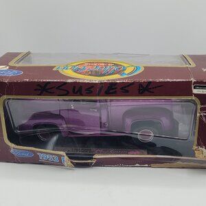 Road Legends 1953 Ford F-100 Pickup Mild Custom 1:18 Diecast Purple Truck